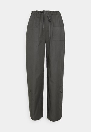 Nicki Studios, WIDE LEG POCKET PANTS - Spodnie materiałowe