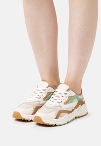 GANT NICERWILL - Sneaker low - beige/green