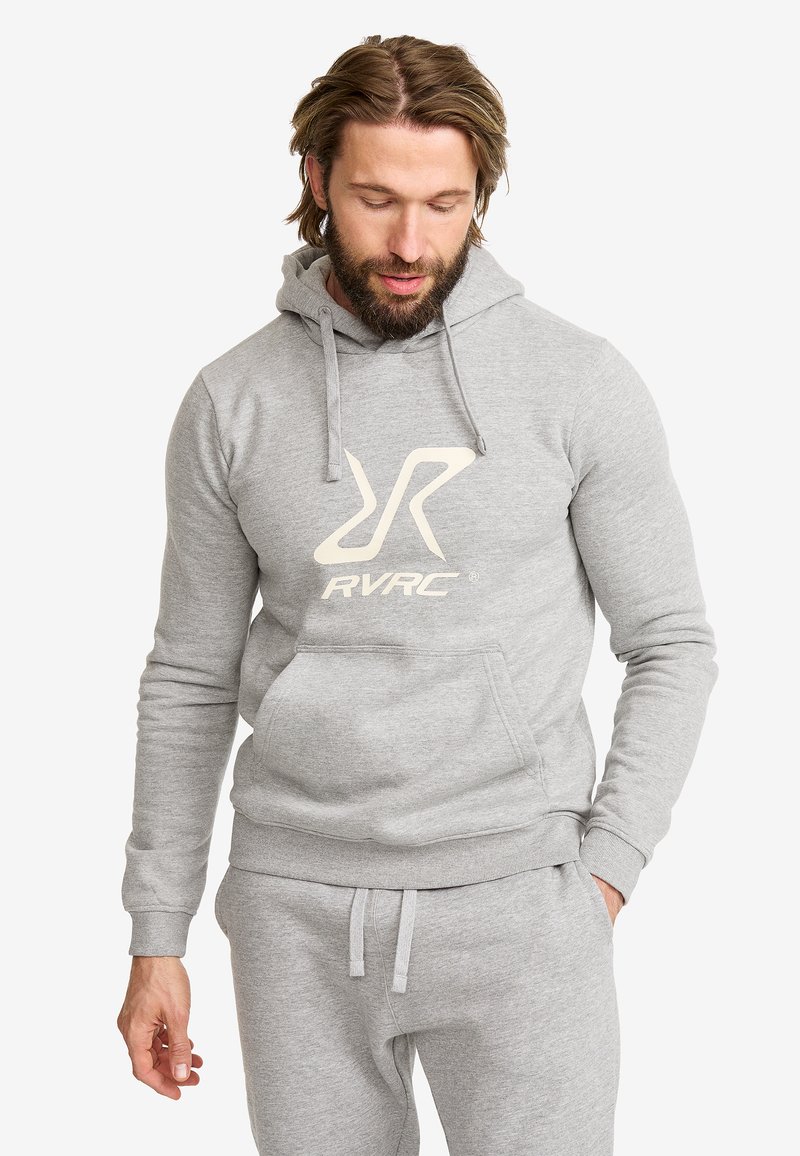 Grå hoodie med en framstående känguruficka, med en stor ljusgrå logotyp, justerbar huva och ribbade muddar och nederkant för en tight passform.