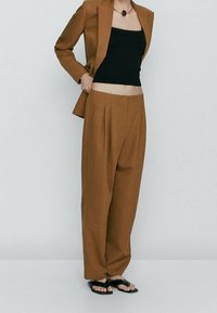 Massimo Dutti Housut - camel