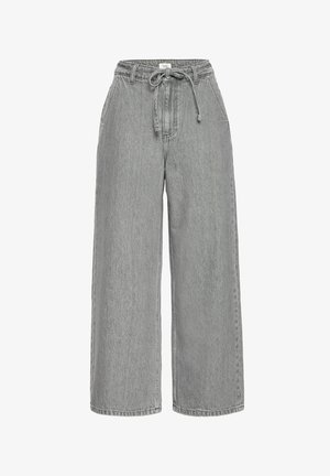 Džínsy s širokými nohavicami v svetlosivej farbe z denimu, s nastaviteľným pásom na šnúrku, prednými vreckami a prešitými švami pre zvýraznenie textúry.