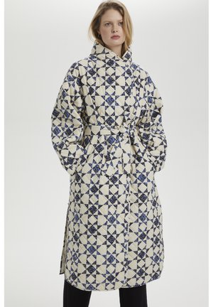 Down coat - blue quilted dot print