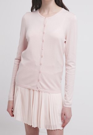 Neuletakki - light pink