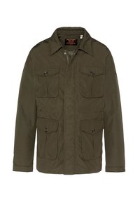 Olivengrøn militærinspireret jakke med fire foran knappefyldte lommer, en krave samt skjult lynlås- og knappelukning.