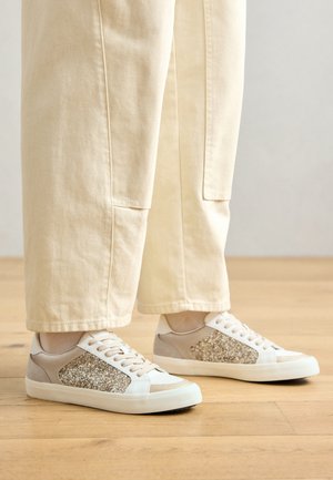 EMMELENY - Sneakers laag - white/gold