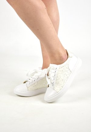 NIKKI - Trainers - ivory