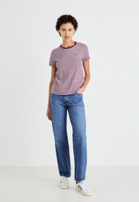 Levi's® THE PERFECT TEE - Lihtne T-särk - collegiate burgundy