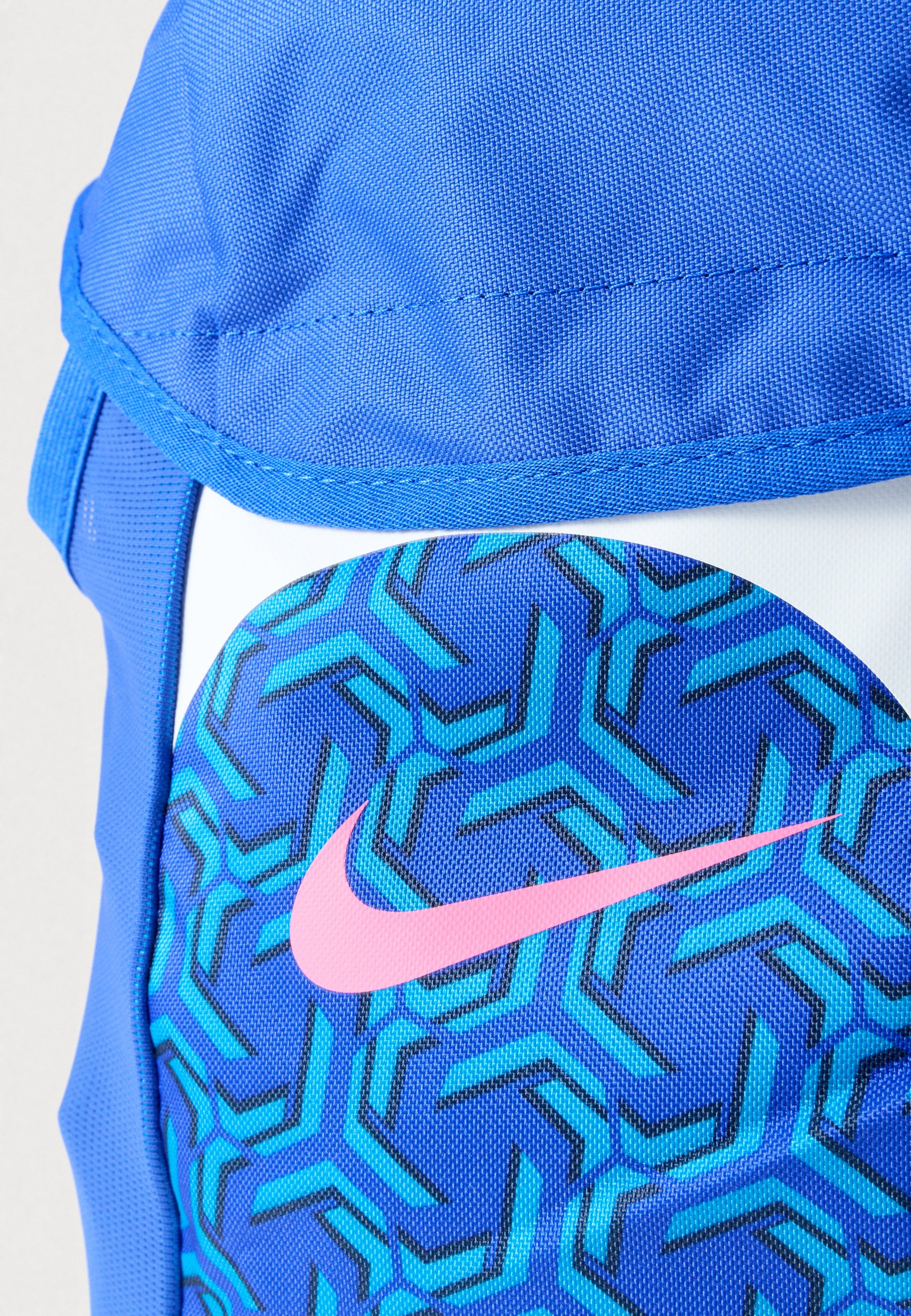 blue and pink nike backpack