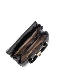 Borsa a tracolla in pelle nera con finitura texturizzata, dotata di una chiusura dorata e due ampi scomparti foderati in tessuto beige.