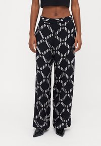 Vero Moda Petite VMBRINA PANTS  - Hlače - black