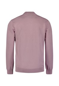 Lichtpaarse cardigan, gebreid materiaal, ronde hals, lange mouwen, ribbels aan de boorden en onderkant, gladde textuur, effen ontwerp, geen zichtbare patronen.