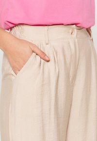 LolaLiza Kelnės - lt beige