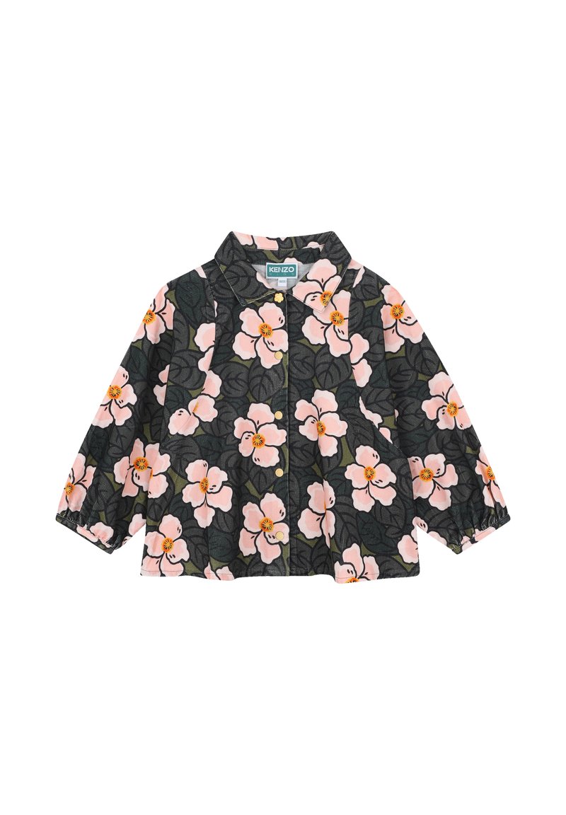 Veste florale avec un fond vert foncé, ornée de fleurs roses et de feuilles vertes, conçue avec un col et des manches élastiques.