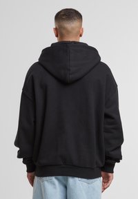 Upscale by Mister Tee SPEED LOGO - Hoodie - black