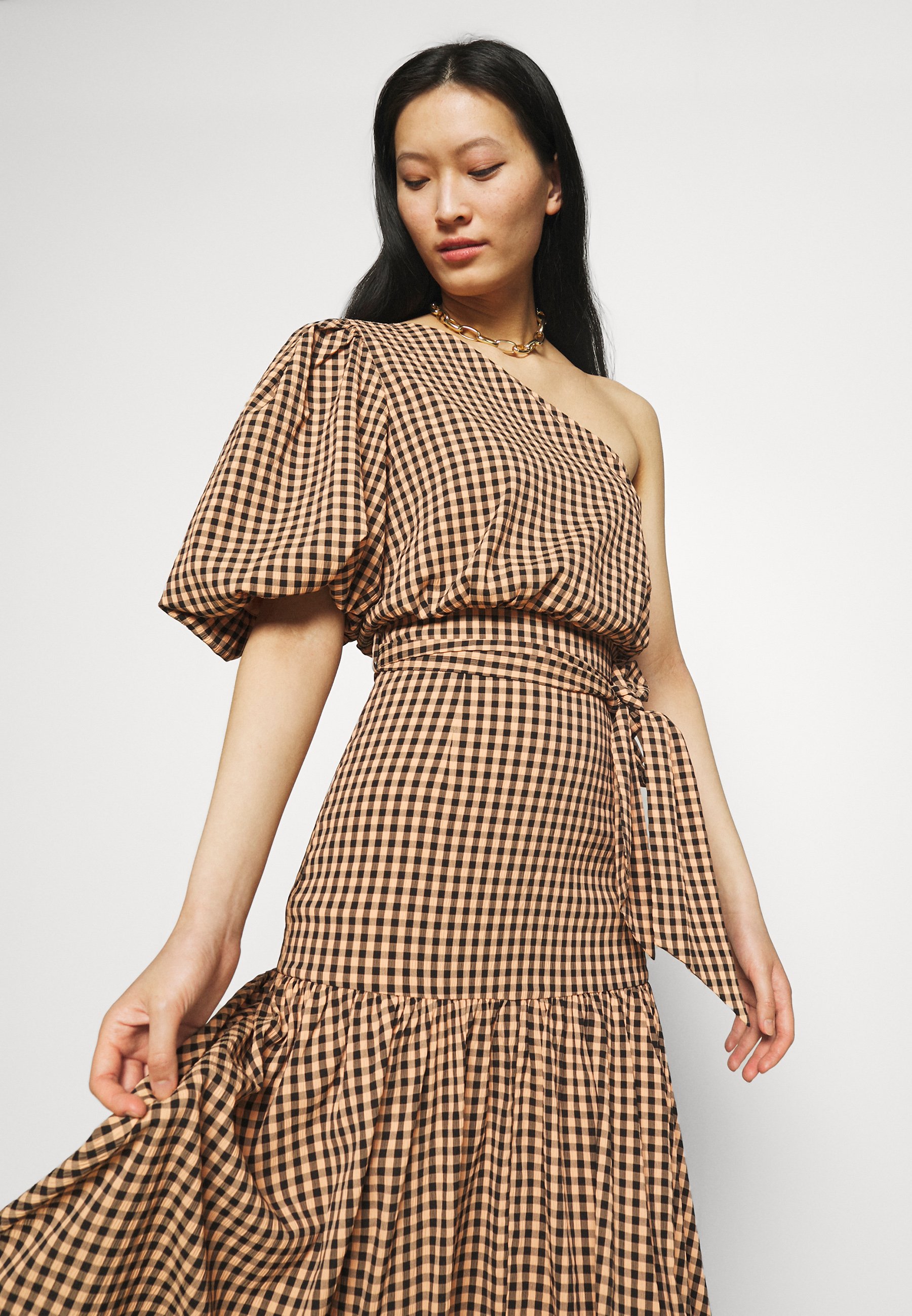 MAXI DRESS - Maxi dress - orange/black 