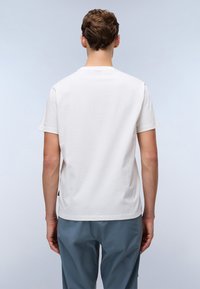 Thumbnail Image 2