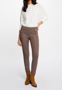 Morgan Svetr - white denim