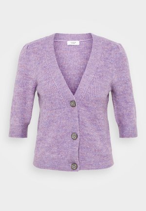 Fioletowy kardigan z teksturowanej dzianiny, z dekoltem V, krótkimi rękawami i pięcioma guzikami z przodu.