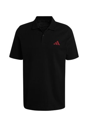 Schwarzes Polohemd mit kurzen Ärmeln, Kragen, Zwei-Knopf-Leiste und kleinem roten stilisierten Logo auf der linken Brust.