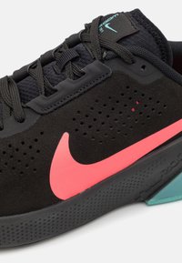 Nike Performance AIR ZOOM TR 1 - Scarpe da allenamento - black/hot punch/green frost
