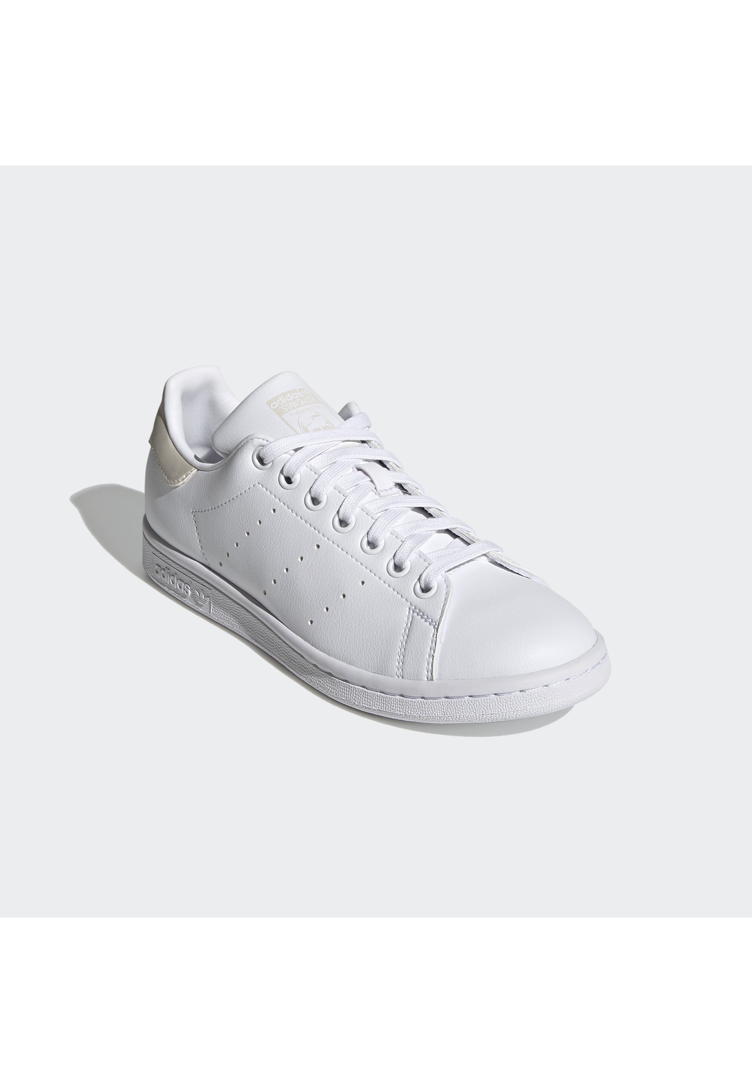 all white stan smith