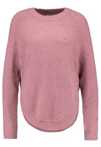Różowy sweter o miękkim, teksturowanym splocie, z okrągłym dołem, rękawami raglanowymi i drobnymi detalami w całym materiale.