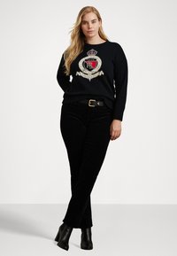 Lauren Ralph Lauren Woman INTARSIA KNIT CREST COTTON SWEATER - Camisola - black