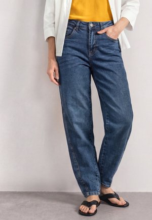 Street One, Mid-Waist Bootcut Jeans in a Slim Fit - Relaxed fit jeans - medium blue washed