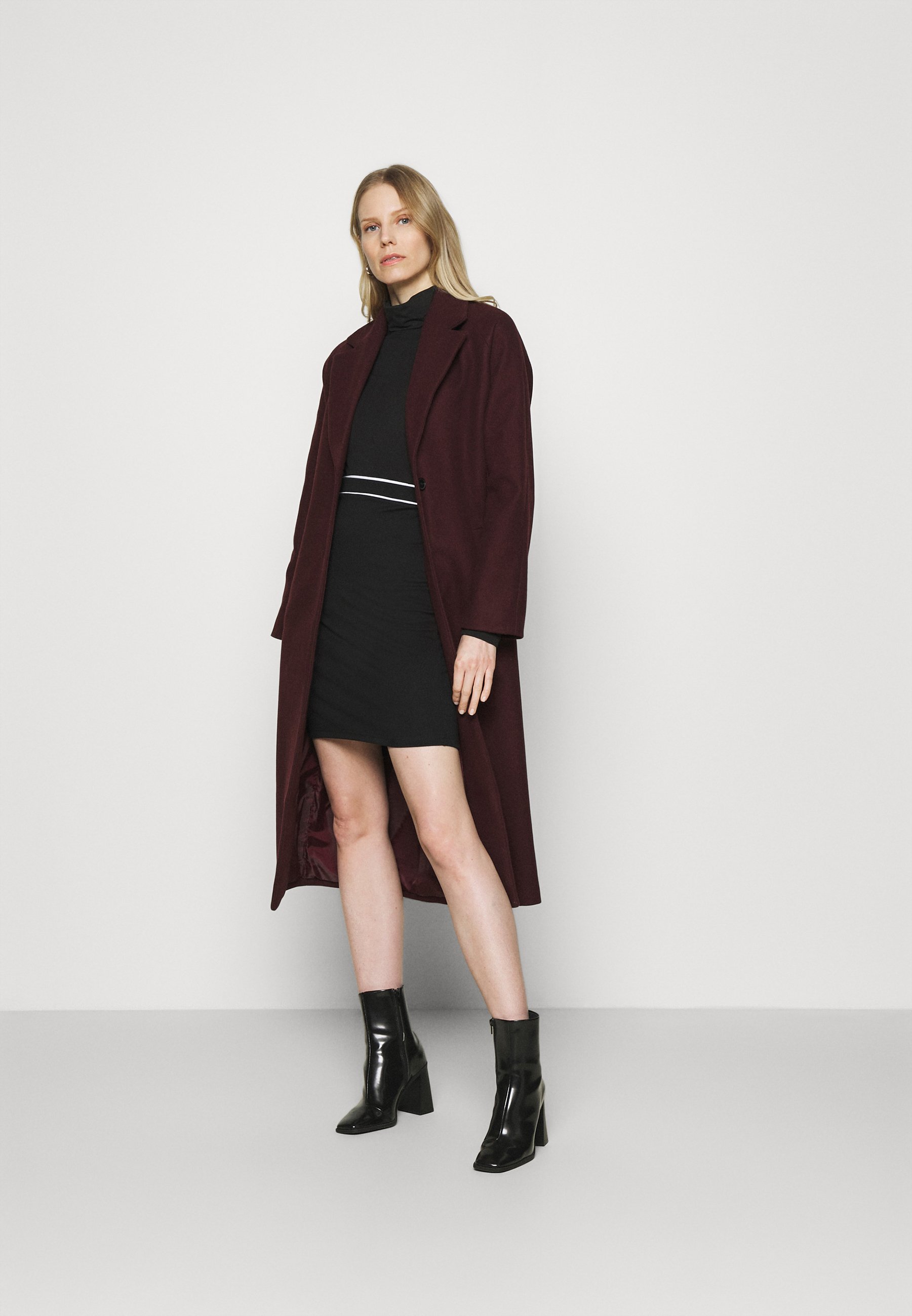Femme Mini punto smart comfy skirt - Jupe crayon Femme Mini punto smart comfy skirt - Jupe crayon