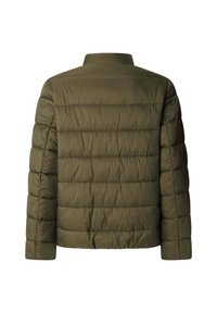 Veste matelassée vert olive avec col montant, présentant un motif de coutures horizontales et des poignets élastiques, conçue pour la chaleur et le confort.