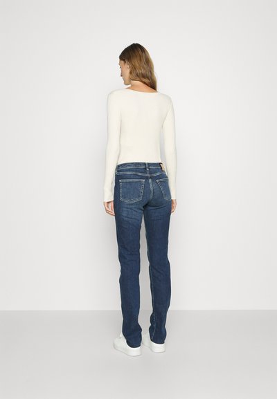 AG Jeans GIRLFRIEND LONG - Liibuvad teksad - dark blue