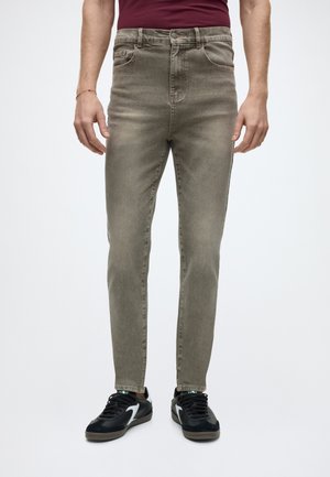 CLASSIC RIGID JEANS - Traperice uskog kroja - olive wash
