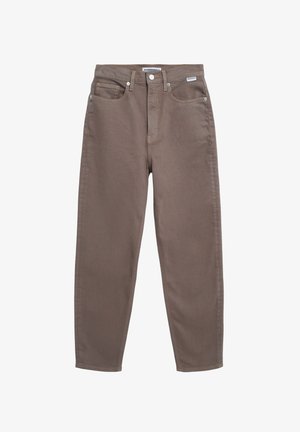 Bruine denim jeans met een relaxed fit, vijf zakken en contrasterende stiknaden. Voorzien van een sluiting met knoop en rits, met een standaard tailleband.