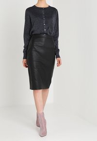 Banana Republic Chaqueta de punto - dark blue