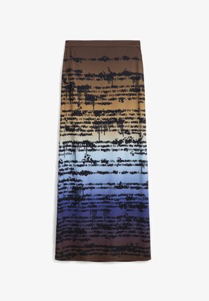 Długa spódnica w gradientzie brązowym do niebieskiego z teksturą w czarnym kolorze, przypominającą kapanie. Materiał wydaje się miękki i lekki.