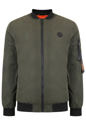 Olivgrüne Bomberjacke mit Reißverschluss vorne, gerippten Bündchen und Taillenbund. Verfügt über ein oranges Innenfutter und eine linke Armtasche mit Reißverschluss. Schwarzes Logo-Detail.