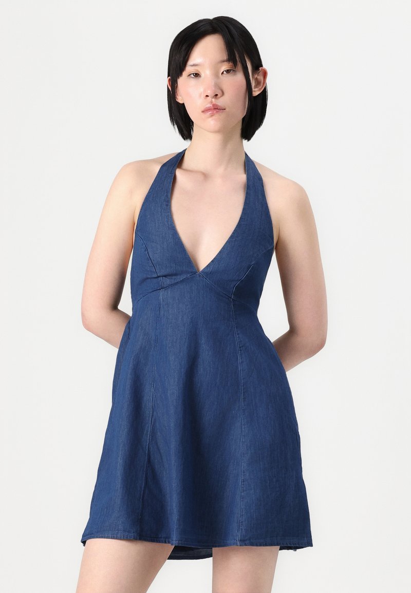 hollister denim dress Navy Strapless Ruffle Mini (S) Mid 28 hollister denim dress. only work
