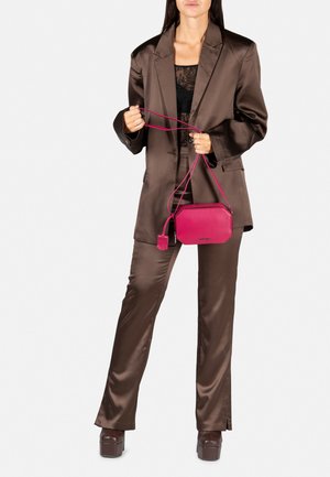 Burkely NOCTURNAL NOVA - Schoudertas - fuchsia