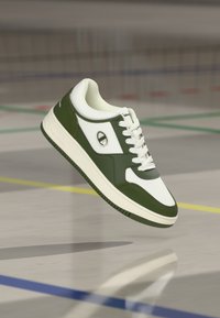 Δεν επιλέχθηκε, white/olive green/natural