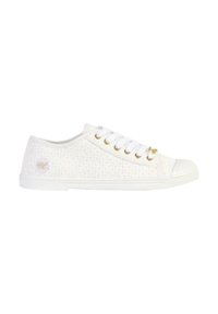 Baskets en toile blanche avec un dessus texturé, œillets dorés et lacets blancs. Comprend un panneau latéral à motifs et une semelle en caoutchouc.