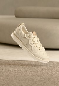 UGG MINIMEL - Baskets basses - jasmine