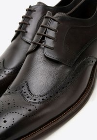 WITTCHEN PERFORATED BROGUE - Veterschoenen - dark brown