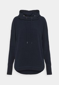 Granatowa bluza z kapturem z wysokim, złożonym kołnierzem, sznurkami, długimi rękawami i zaokrąglonym dołem. Wykonana z miękkiego materiału z minimalnymi detalami.