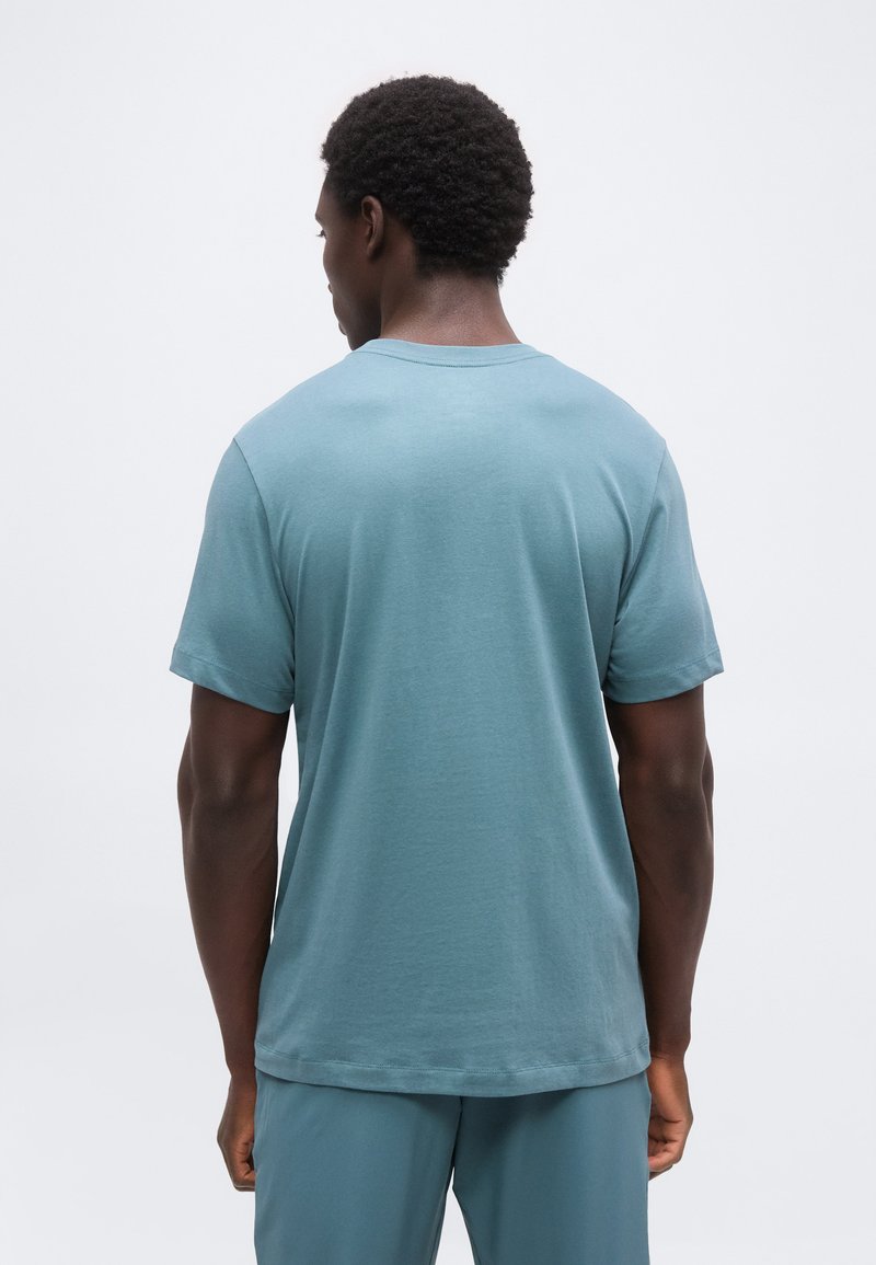 Nike Performance TEE - Sportovní tričko - mineral slate/black