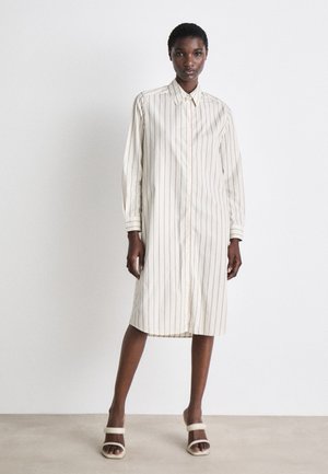 Mads Nørgaard YARPO CRISSY DRESS - Marškininė suknelė - silver birch