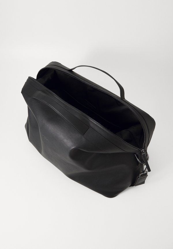 REFINED - Weekend bag4