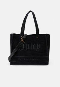 Saco tote de veludo corduroy preto com duas alças, cinta cruzada ajustável, ferragens em tom dourado e texto em relevo "Juicy" e "Est. Los Angeles".