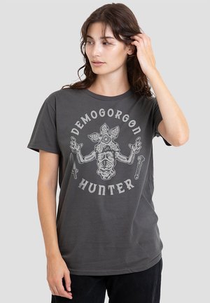 STRANGER THINGS DEMOGORGON HUNTER - T-Shirt print - anthracite