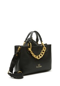Borsa a tracolla in pelle nera con finitura testurizzata, accentata da una catena dorata, doppi manici e una tracolla removibile con dettagli del logo.