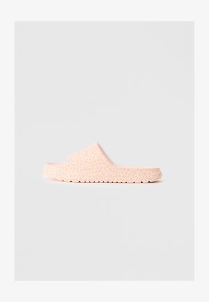 Infradito rosa con un motivo a stampa leopardata textured, realizzati in materiale morbido con una suola spessa e sagomata e design a punta aperta.